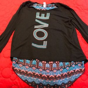 Hi-lo shirt with Split back